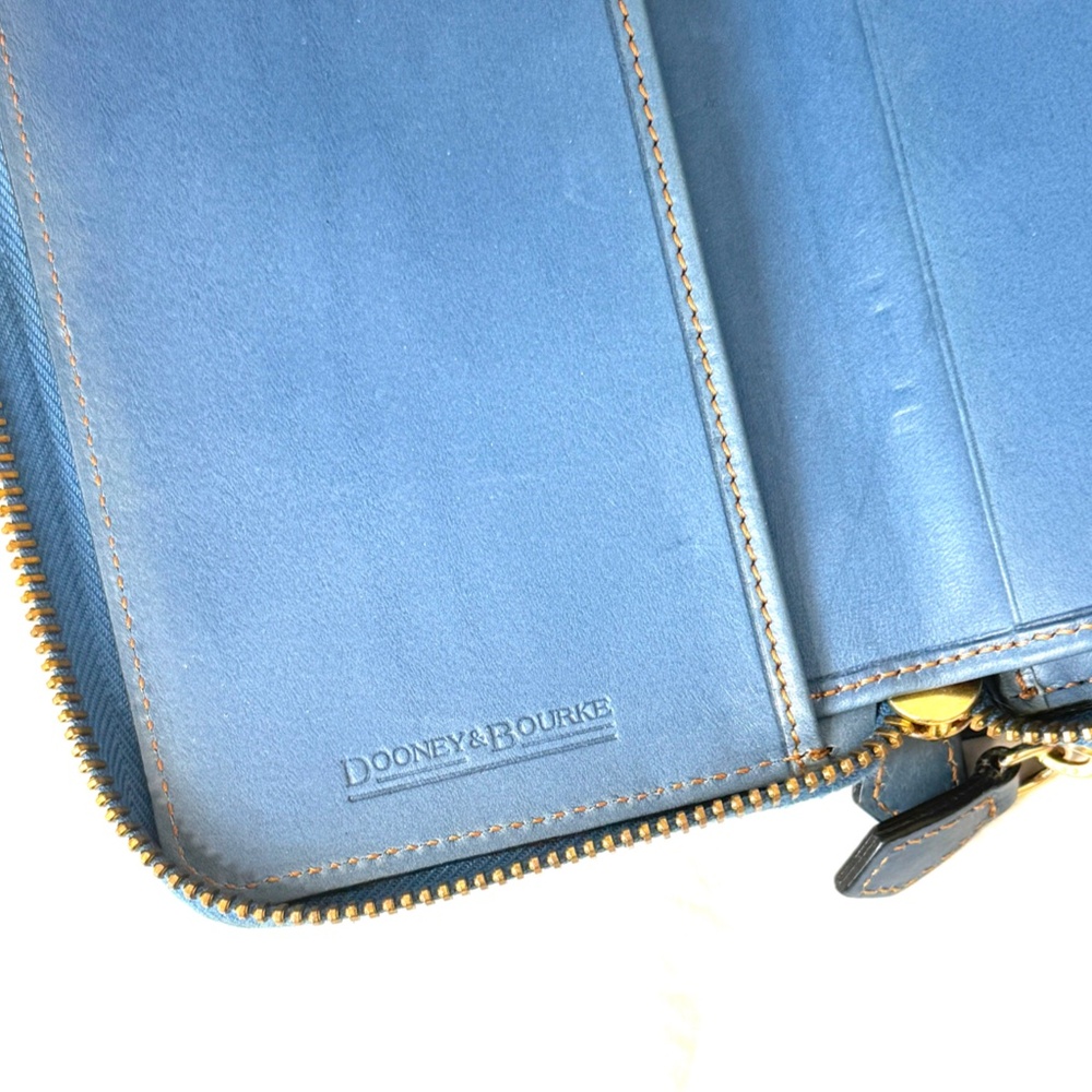 Large VNTG DOONEY & BOURKE Sky Blue Women's Wallet - Picture 9 of 10